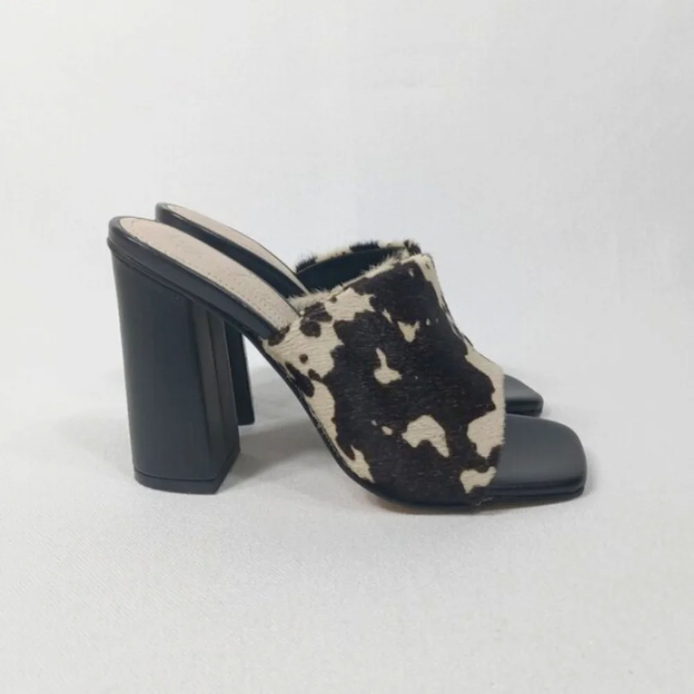 SIGNATURE By Journee Collection Deena Cow Hair Print Sandal In Womens Size 6